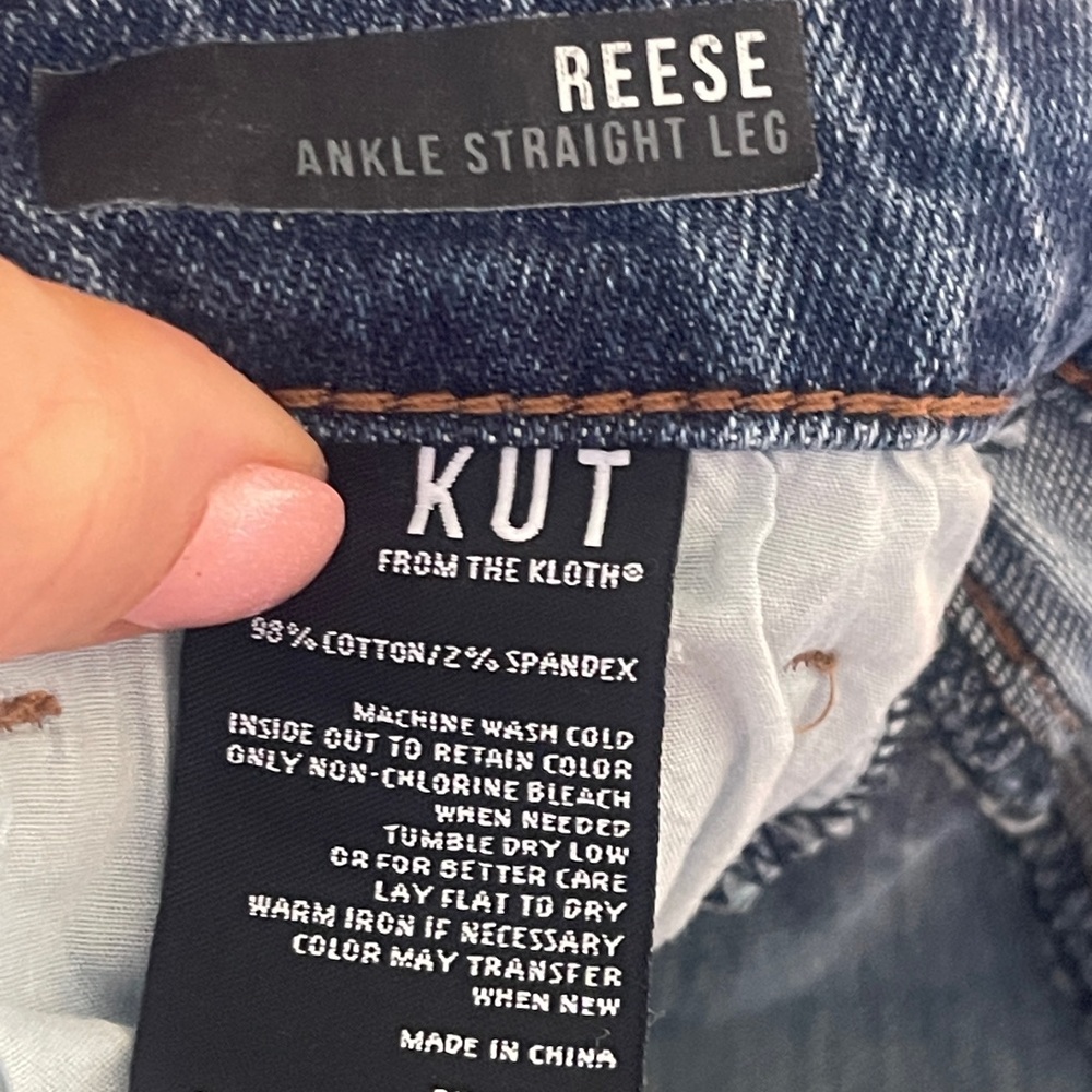 Kut from the Kloth Frayed Hem Cropped Jeans in Blue - Picture 9 of 9